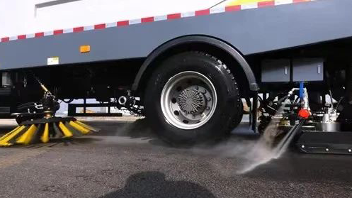 全力以“复”洗城清淤，PA集团|中国官网
在行动！