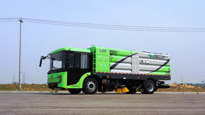 【新品抢先看】高效、舒适、智能全都要？PA集团|中国官网
低入口洗扫车给您答案！